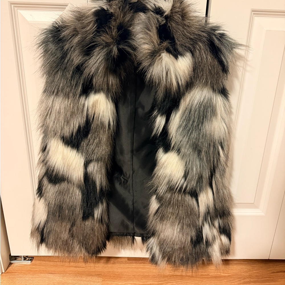 White House Black Market Faux Fur Vest in Black, White, Gray